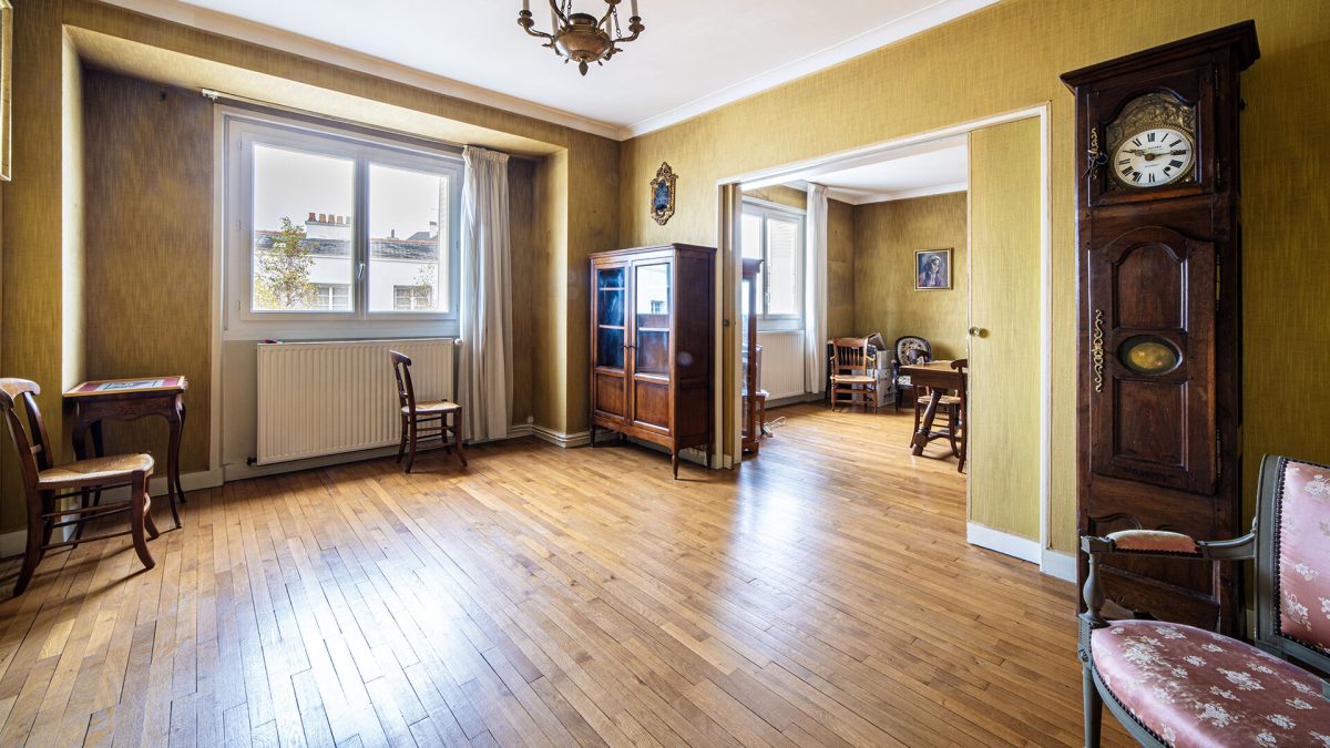 Nantes - rue de la Bastille : T5 au dernier étage avec ascenseur et parking