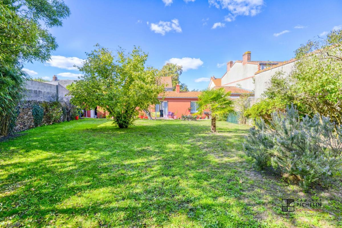 La Haie Fouassière, maison type 3 avec jardin