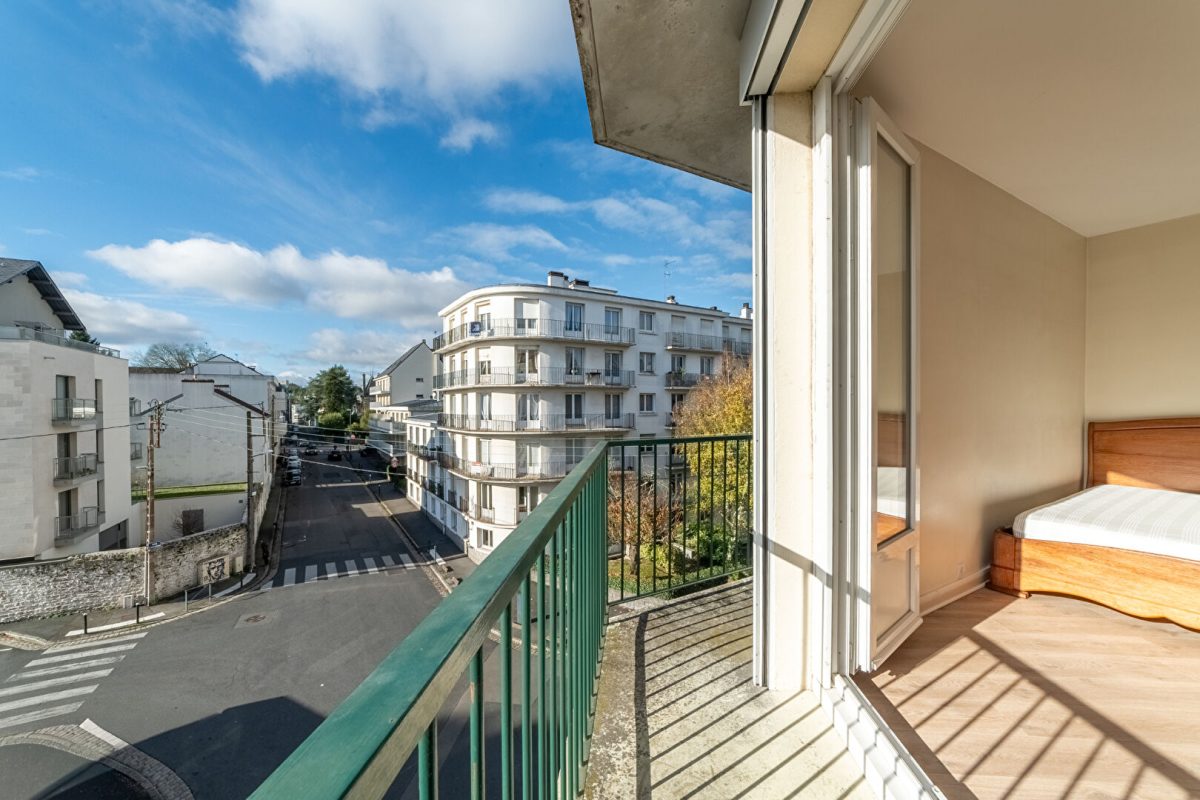 Nantes - Procé-Grillaud : Grand T1bis avec deux balcons.