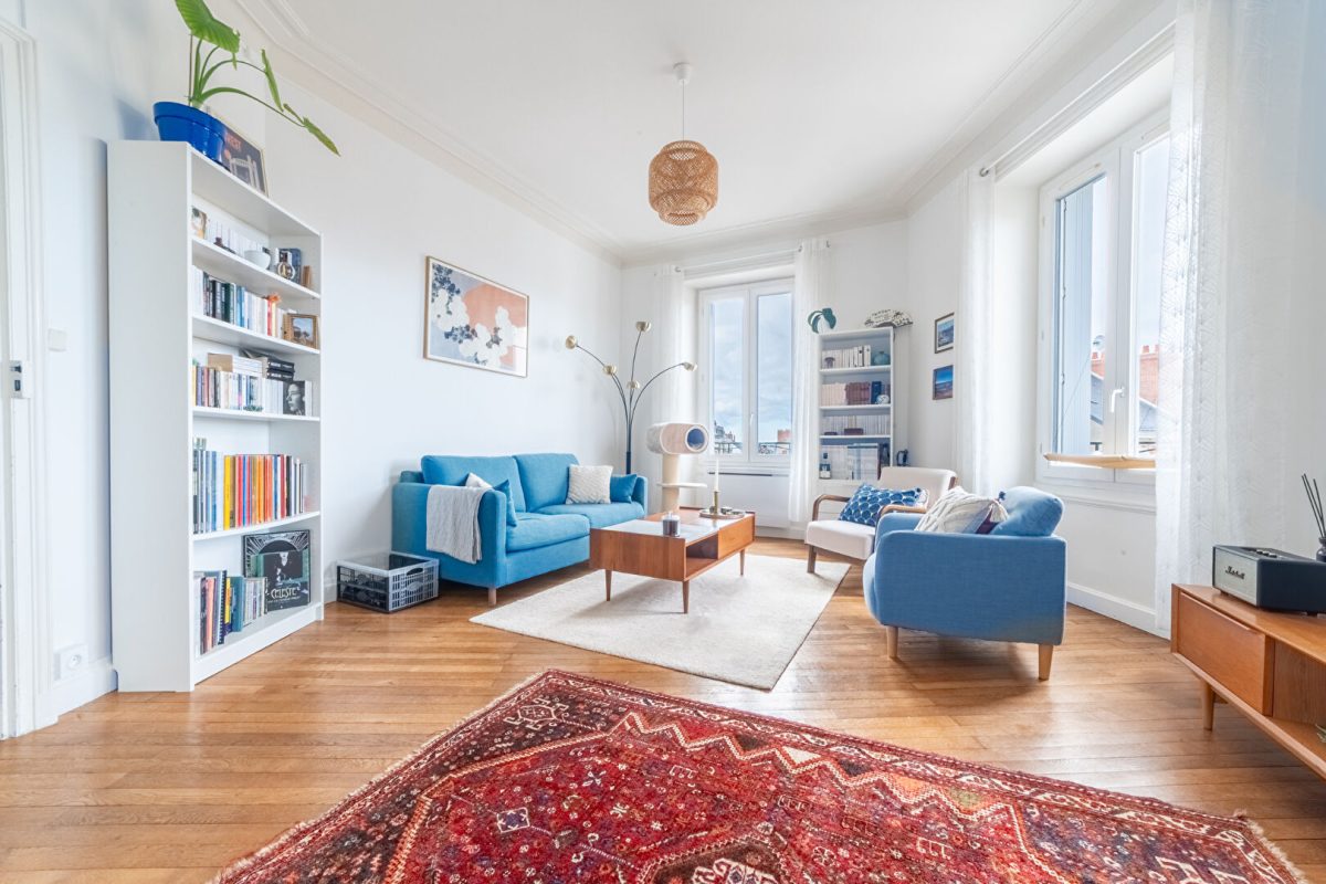 Nantes - Centre ville / Bastille : T3  avec balcon en excellent état avec vues exceptionnelles.