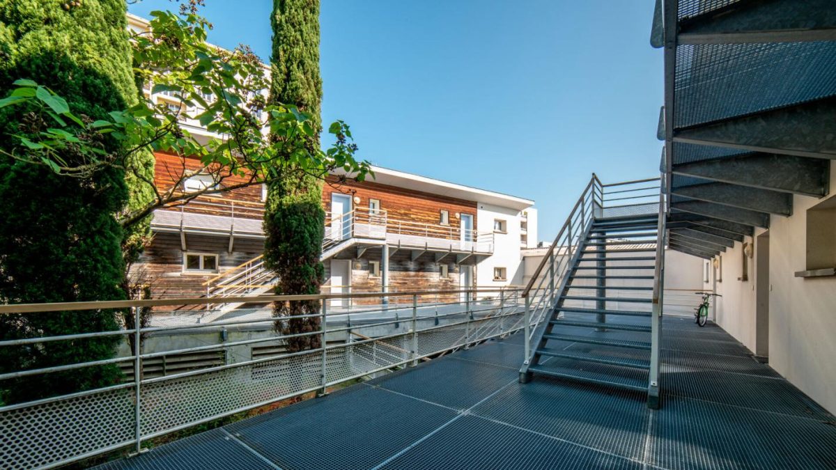 Rezé - Centre T2 avec parking