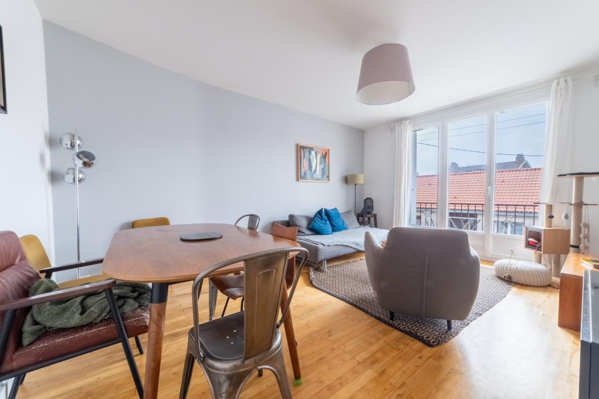 Nantes Zola, Beau T3 avec balcon cave et parking