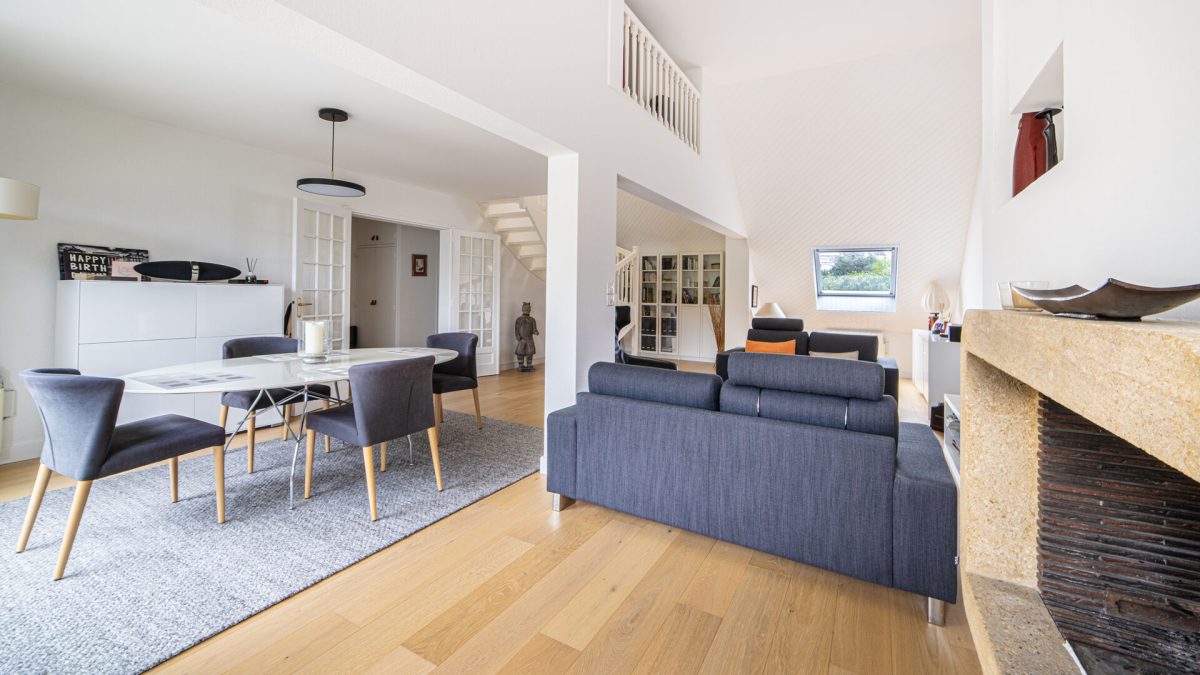 Nantes - Canclaux , T4 Duplex dernier étage avec terrasse ensoleillée