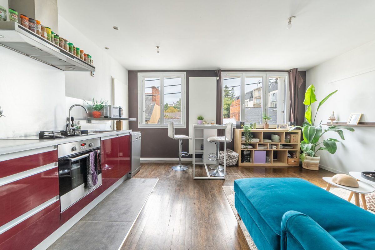 Nantes / Canclaux : Appartement T3 lumineux avec parking privatif et garage fermé