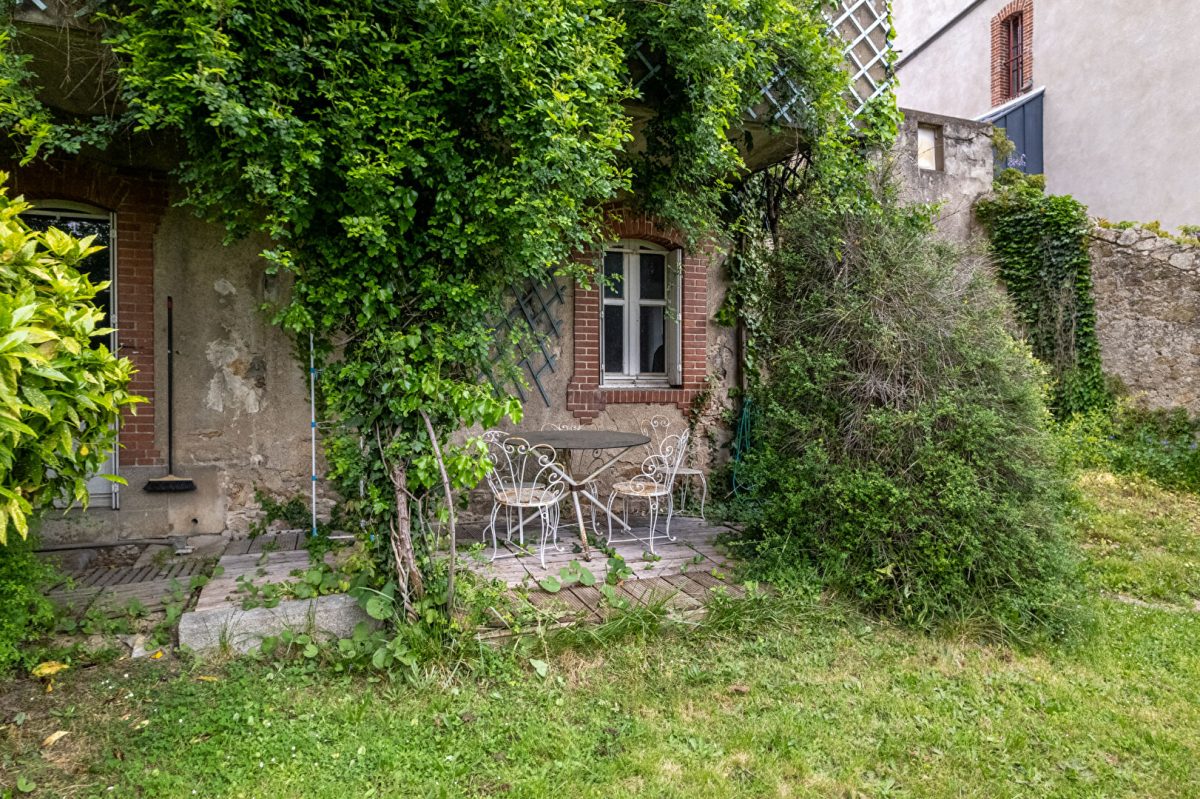 Nantes - Canclaux / Zola : Maison familiale sur beau jardin