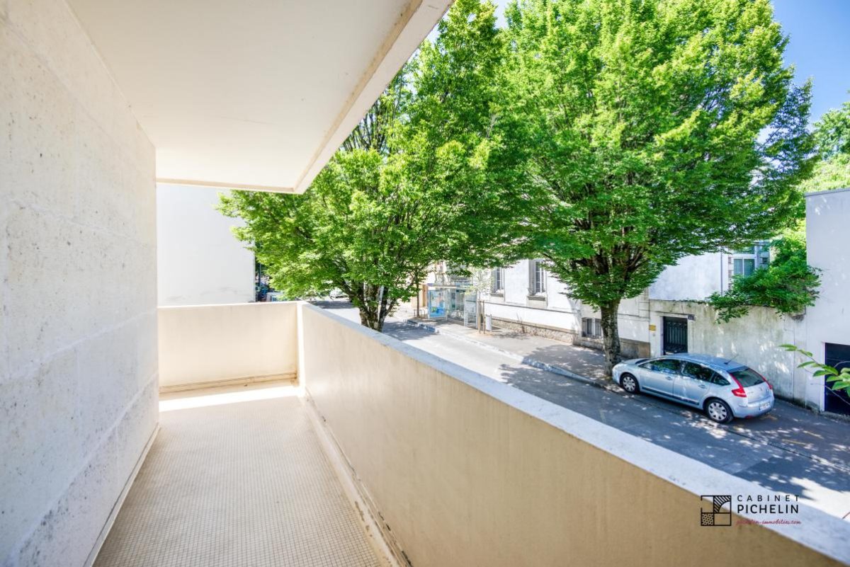 Nantes - Procé T2 avec terrasse, cave et garage fermé