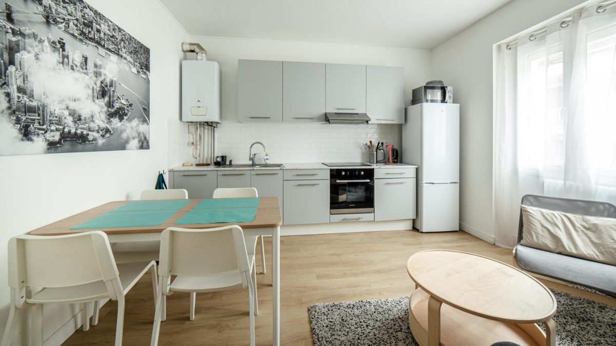 Nantes St Clément, Beau T4 meublé pour colocation