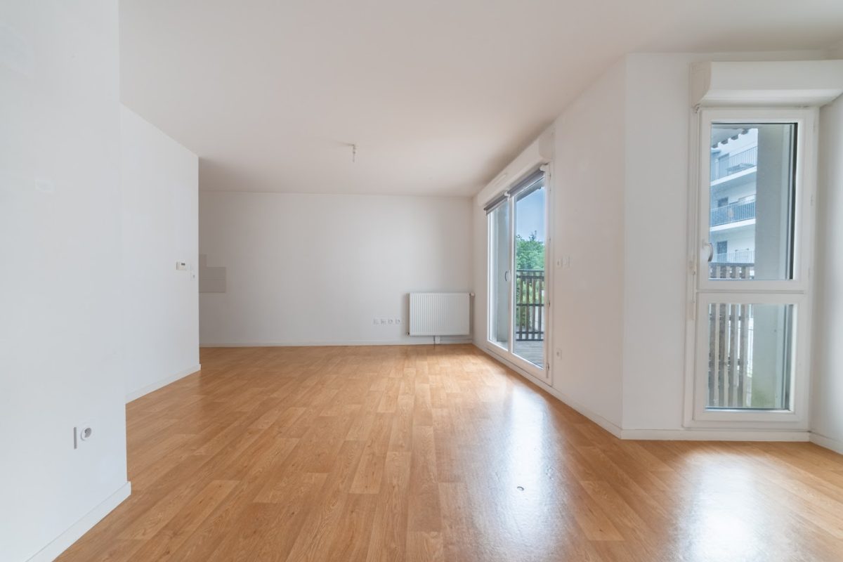Saint-Herblain : Polyclinique / Tillay : Appartement avec balcon et stationnement