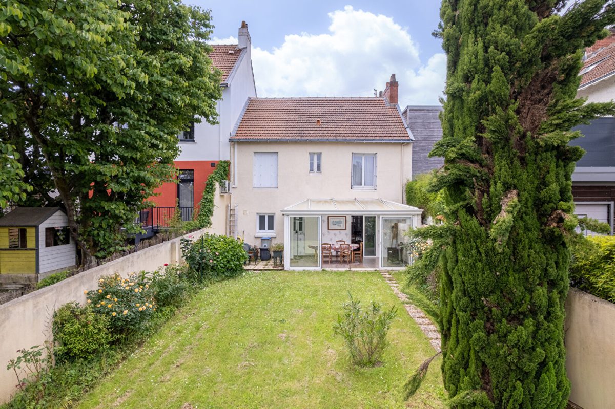 Maison Zola : maison 5 chambres et joli jardin