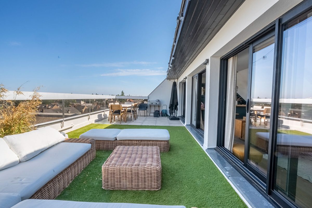 Nantes - Viarme : T5 dernier étage, ascenseur, terrasse avec vue panoramique