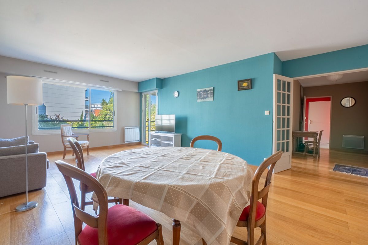 Nantes - Monselet : Appartement T4 avec balcon, garage et ascenseur
